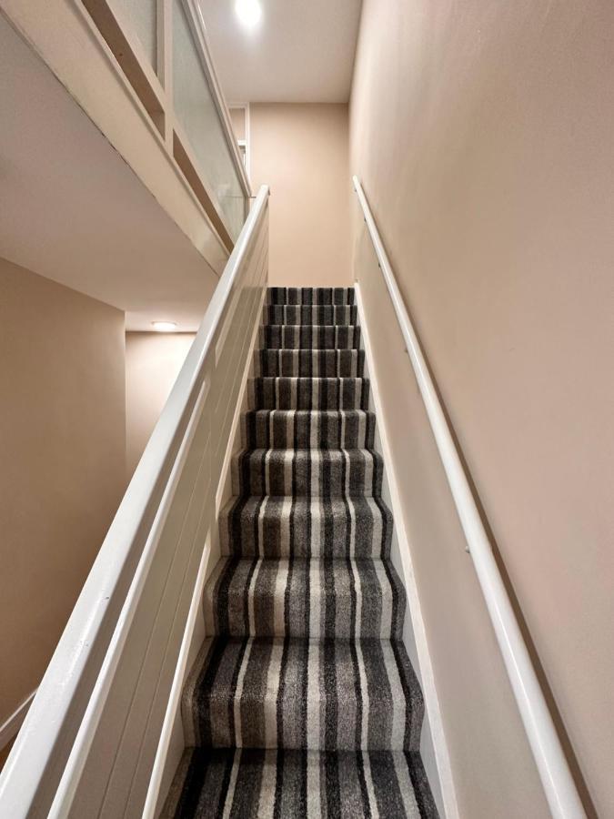 Canary Wharf Single Double And En-Suite Rooms Londra Exterior foto