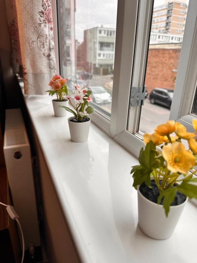 Canary Wharf Single Double And En-Suite Rooms Londra Exterior foto