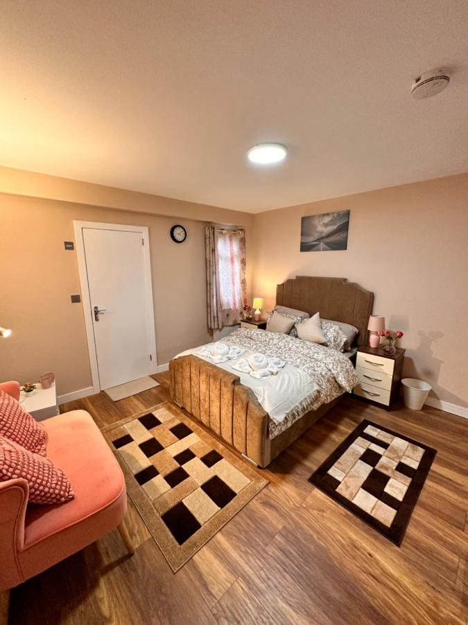 Canary Wharf Single Double And En-Suite Rooms Londra Exterior foto