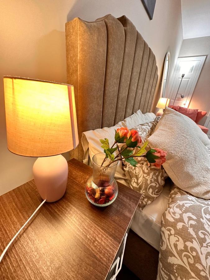 Canary Wharf Single Double And En-Suite Rooms Londra Exterior foto