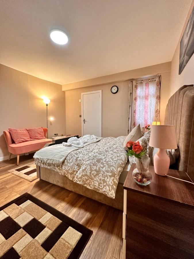 Canary Wharf Single Double And En-Suite Rooms Londra Exterior foto